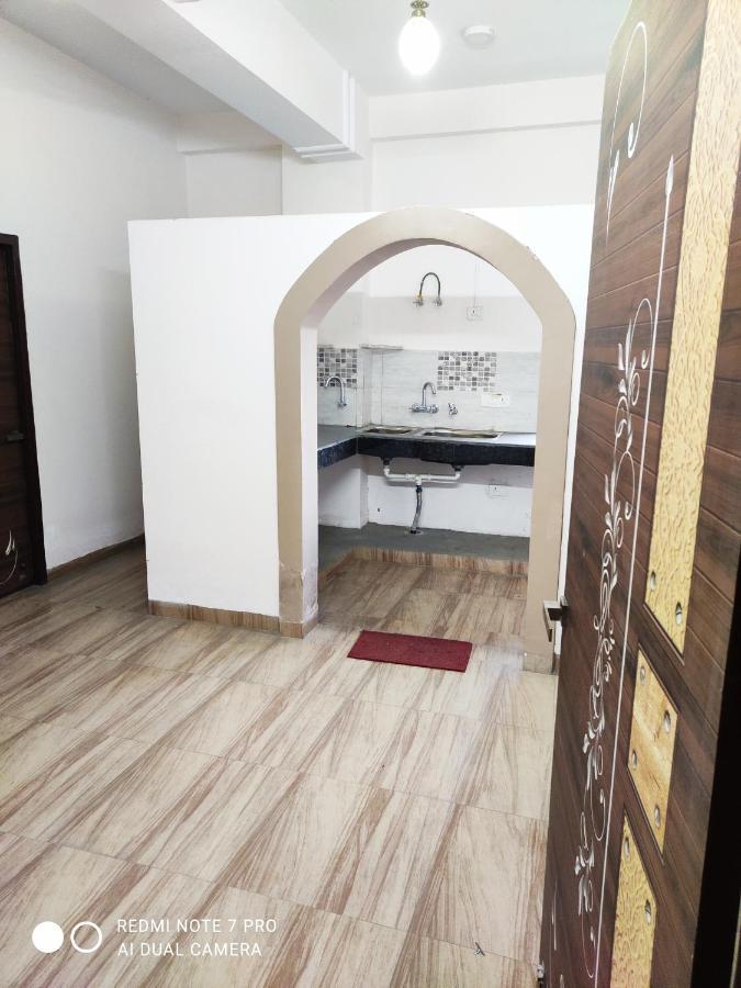 Yog Bhawan Aparthotel Greater Noida Bagian luar foto