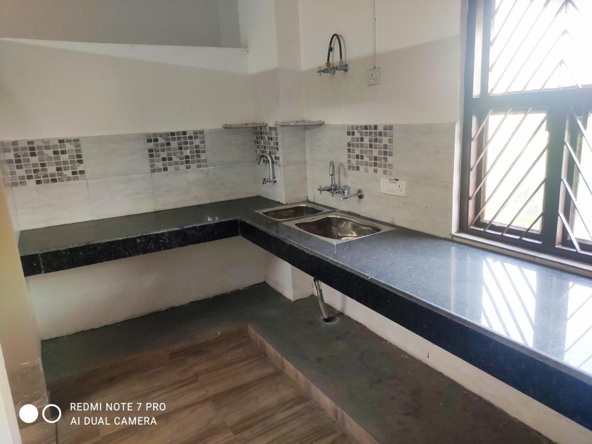 Yog Bhawan Aparthotel Greater Noida Bagian luar foto